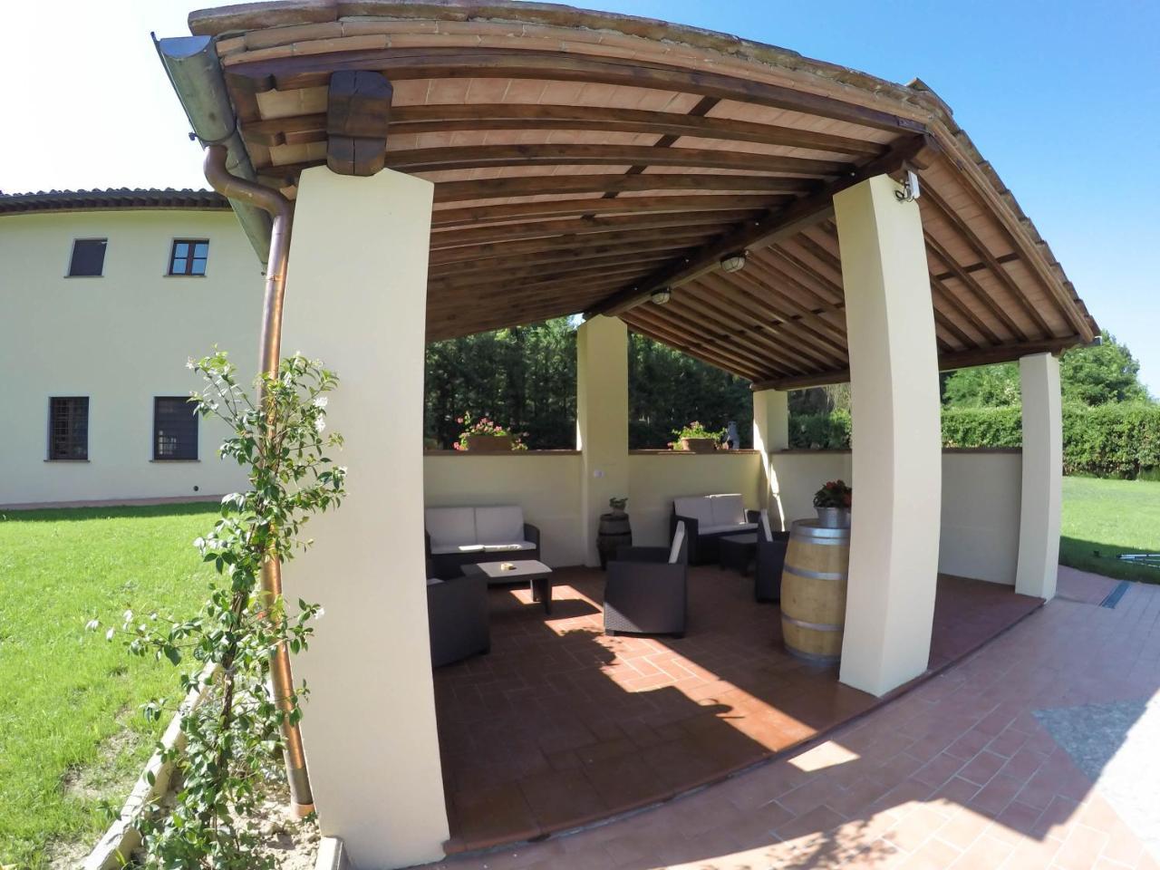 Casale La Fata -Tipico Toscano Immerso Nelle Colline Tra Lucca E Versilia, 6 Appartamenti Indipendenti Camaiore Exteriér fotografie