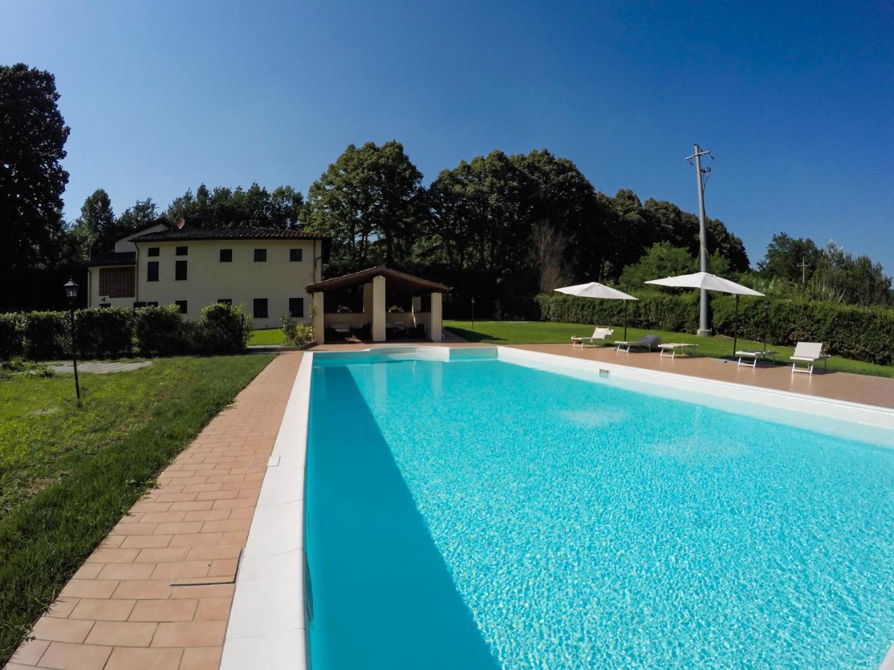 Casale La Fata -Tipico Toscano Immerso Nelle Colline Tra Lucca E Versilia, 6 Appartamenti Indipendenti Camaiore Exteriér fotografie